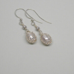 HPE14 Crook drops - grey pearls in pure silver seamless knitting