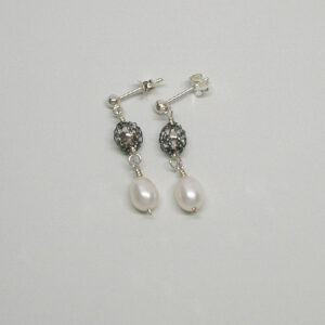 HPE8 Stud drops - silver beads in oxidised seamless knitting with white pearl drops