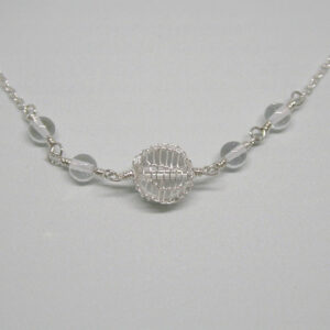 Crystal ball necklet with pure silver knitting (HPP5d)